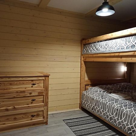 Brand New 2020 Specious Apartment Druzi 2 ポリャニーツァ エクステリア 写真