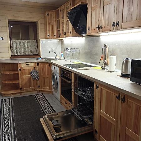 Brand New 2020 Specious Apartment Druzi 2 ポリャニーツァ エクステリア 写真