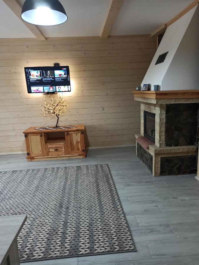 Brand New 2020 Specious Apartment Druzi 2 ポリャニーツァ エクステリア 写真